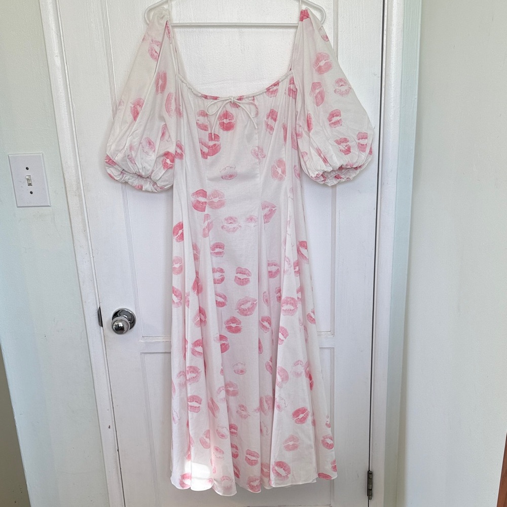 Selkie Kiss On The Lips Day Dress
